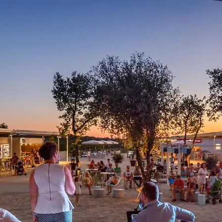 Punto Blu Valamar Village Holiday park *